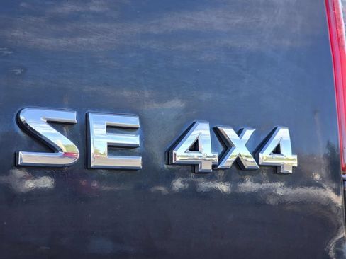Used 2007 Nissan Frontier SE w/ Power Pkg AWD/4WD image 21