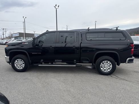 Used 2022 Chevrolet Silverado 2500 LT w/ Convenience Package image 7