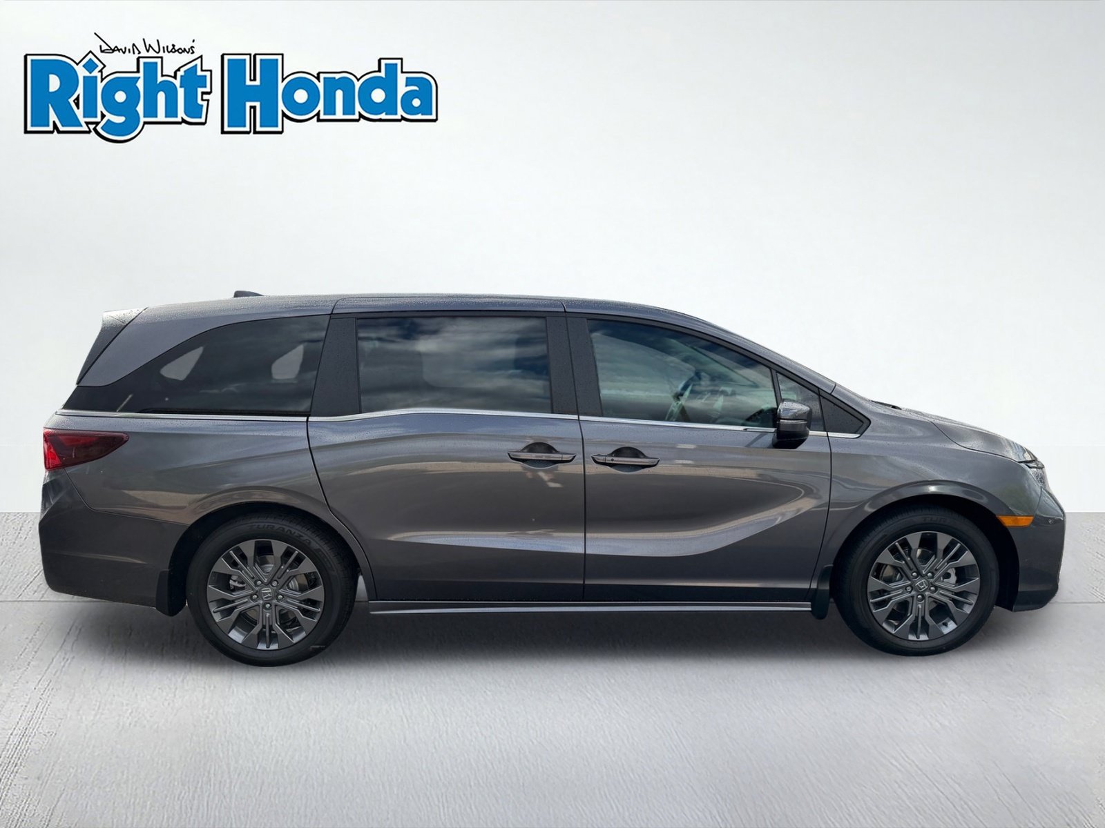 New 2027 Honda Odyssey Touring image 8