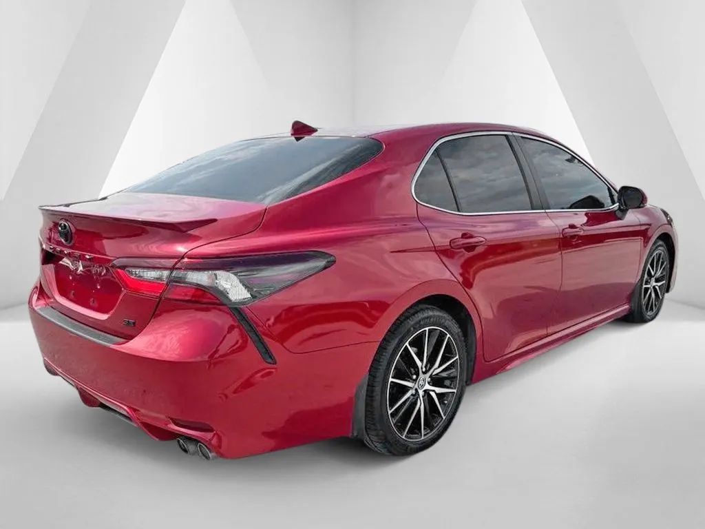 Used 2023 Toyota Camry SE w/ Convenience Package FWD image 7