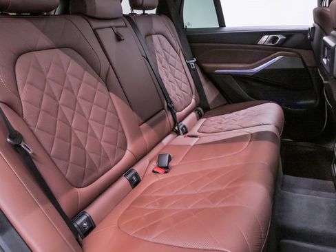 Used 2023 BMW X5 sDrive40i w/ Premium Package image 12