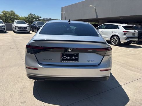 Used 2025 Honda Accord Sport image 7