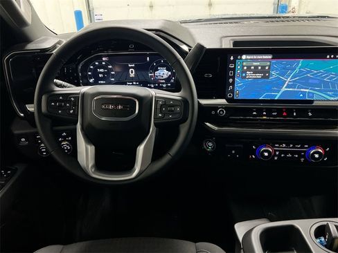 Certified 2025 GMC Sierra 1500 Elevation image 19