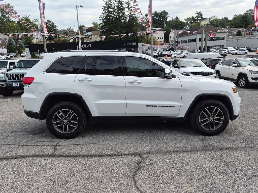 Used 2018 Jeep Grand Cherokee Limited AWD/4WD image 4