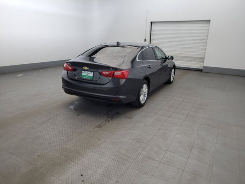 Used 2018 Chevrolet Malibu LT FWD image 9