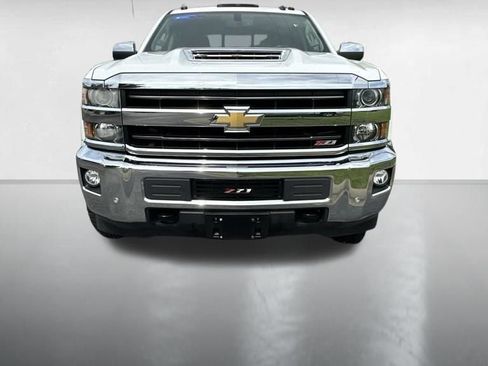 Used 2019 Chevrolet Silverado 2500 LTZ w/ Duramax Plus Package AWD/4WD image 2