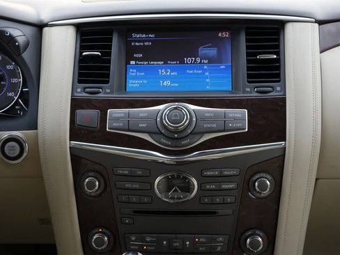 Used 2016 INFINITI QX80 w/ Driver's Assistance Package image 13