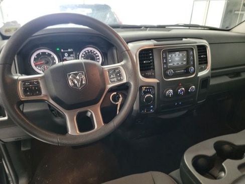 Used 2024 RAM 1500 Classic SLT AWD/4WD image 13