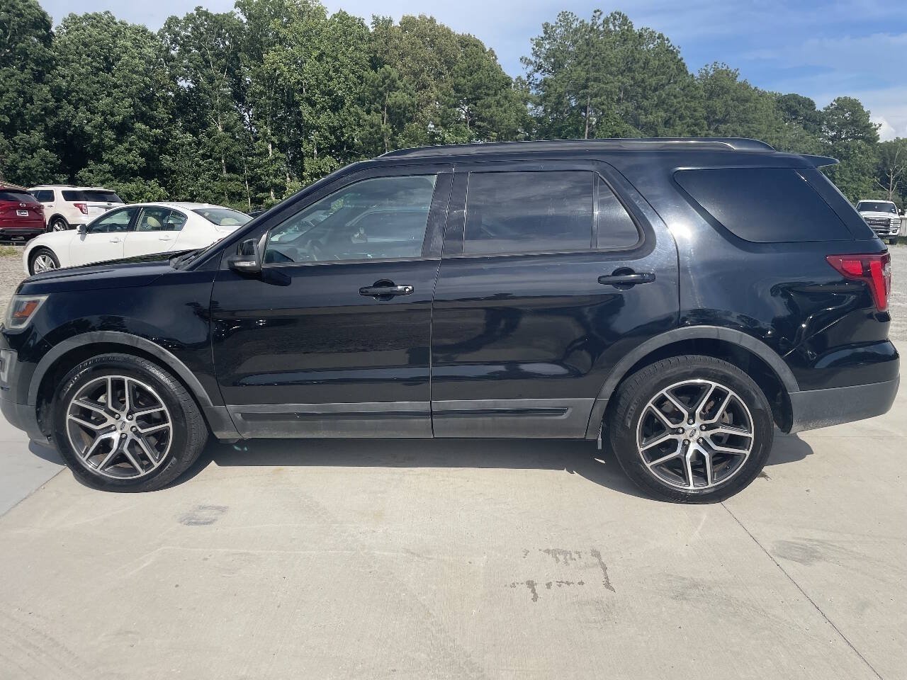 Used 2016 Ford Explorer Sport AWD/4WD image 4