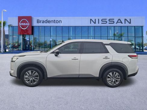 Certified 2025 Nissan Pathfinder S AWD/4WD image 8