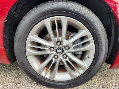 Used 2016 Toyota Camry SE FWD image 19
