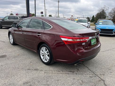 Used 2013 Toyota Avalon image 2