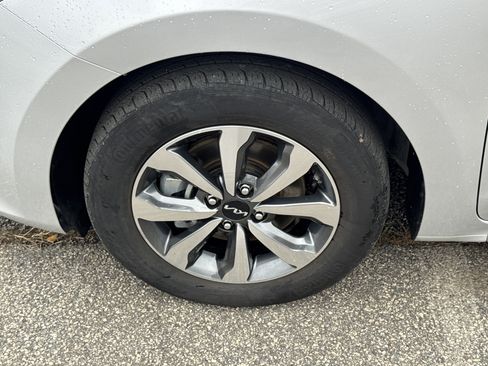 Certified 2023 Kia Rio S w/ Technology Package image 11