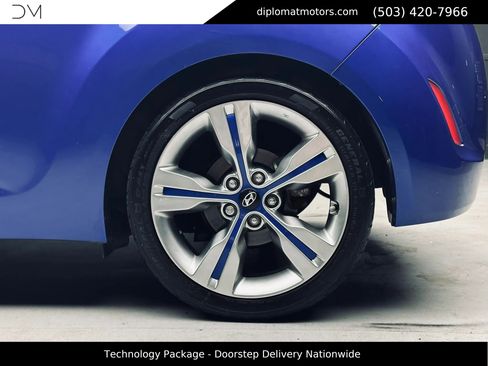 Used 2014 Hyundai Veloster w/ Technology Package 03 FWD image 40