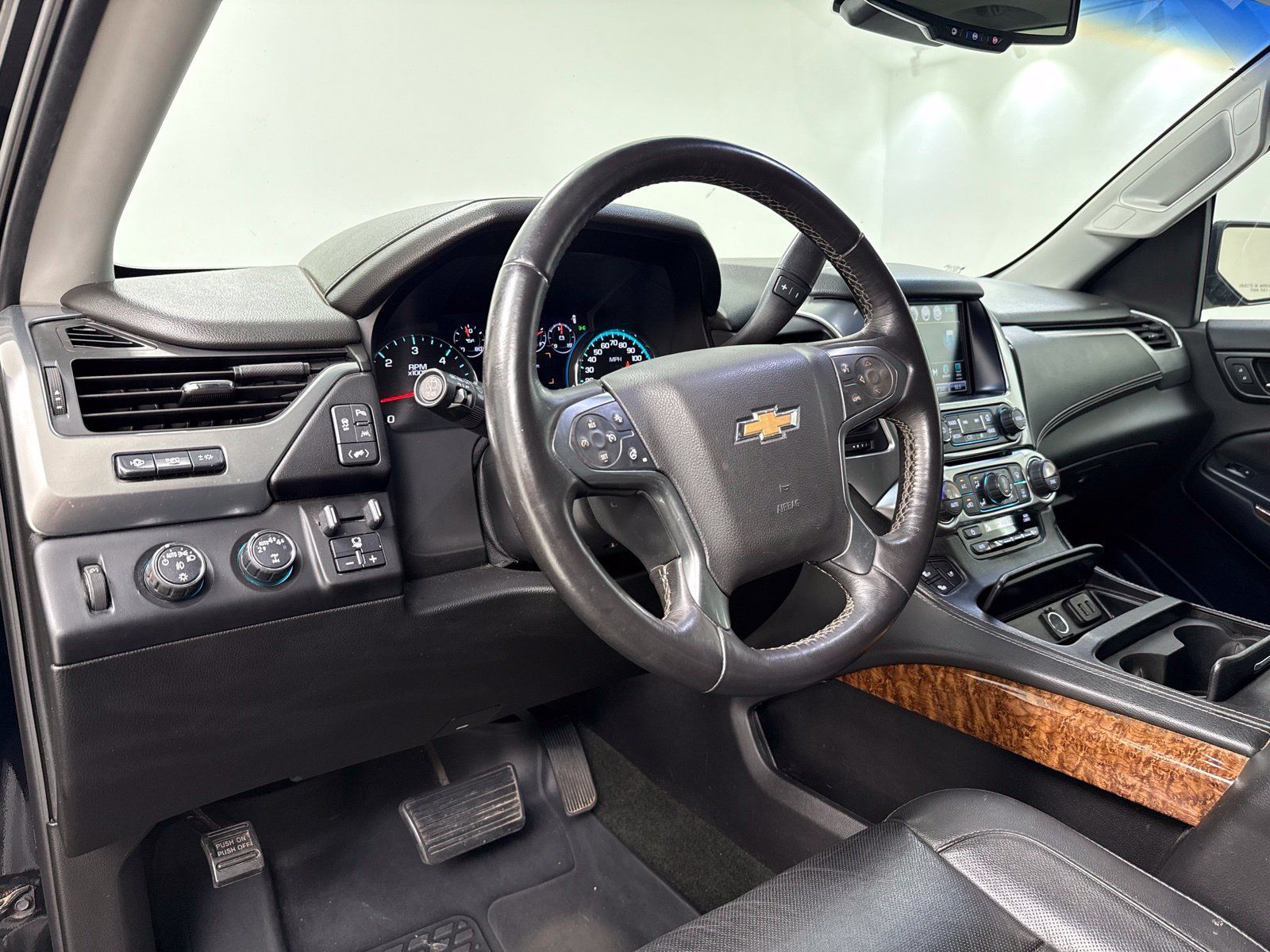 Used 2017 Chevrolet Tahoe Premier AWD/4WD image 12