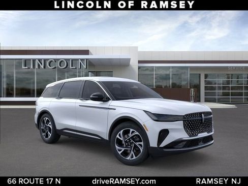 New 2026 Lincoln Nautilus Premier w/ Equipment Group 102A AWD/4WD image 8