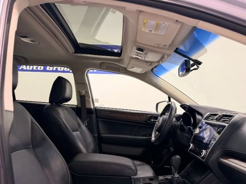 Used 2018 Subaru Outback 2.5i Limited AWD/4WD image 29