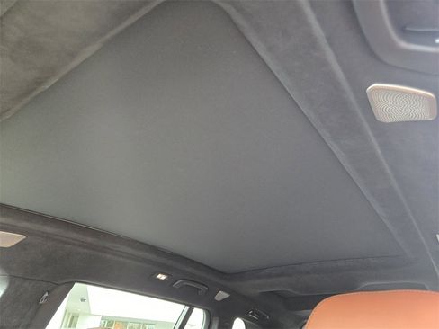 New 2026 BMW X7 M60i image 27