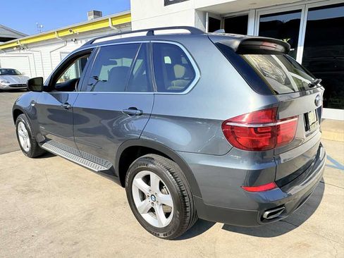 Used 2011 BMW X5 xDrive50i AWD/4WD image 3