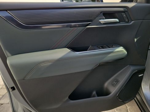 New 2026 GMC Acadia AT4 w/ Luxury Package AWD/4WD image 19