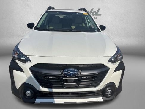 Used 2025 Subaru Outback Limited image 2