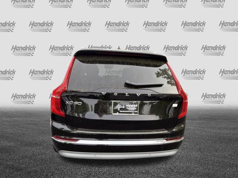 Certified 2022 Volvo XC90 T8 Inscription Expression w/ Advanced Package image 9