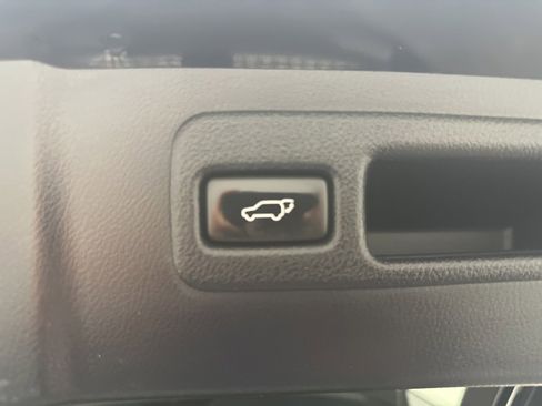 Used 2015 Lexus NX 300h AWD image 28