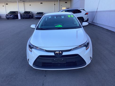 Certified 2023 Toyota Corolla LE image 3
