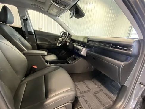 Used 2024 Hyundai Kona Limited image 21