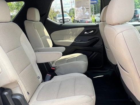 Used 2022 Chevrolet Traverse LT w/ LPO, Floor Liner Package image 13
