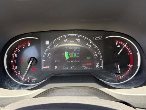 Used 2025 Toyota RAV4 XLE FWD image 26