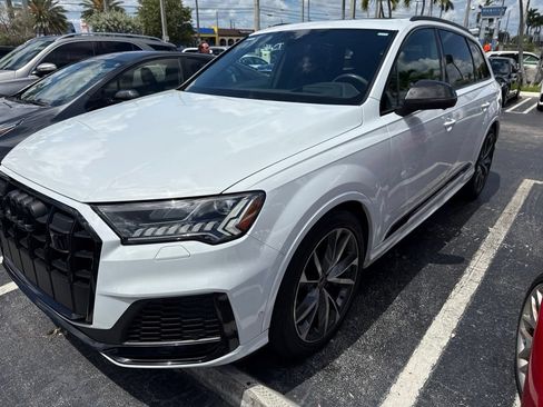 Used 2023 Audi SQ7 Prestige w/ Prestige Package AWD/4WD image 5