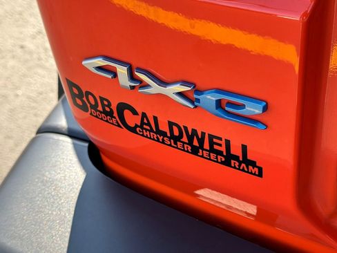 Used 2023 Jeep Wrangler Unlimited Sahara w/ Cold Weather Group image 10