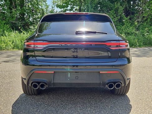 Certified 2025 Porsche Macan Turbo AWD/4WD image 6