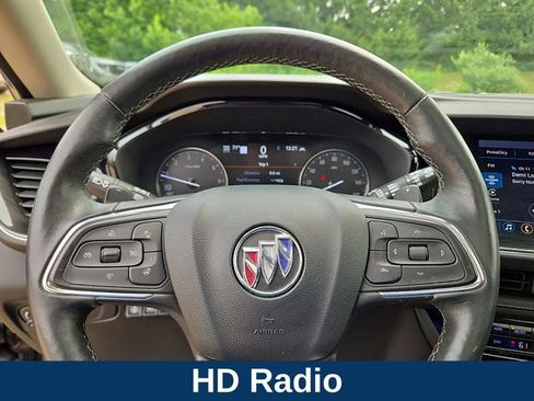 Used 2021 Buick Envision Essence w/ Technology Package I AWD/4WD image 5