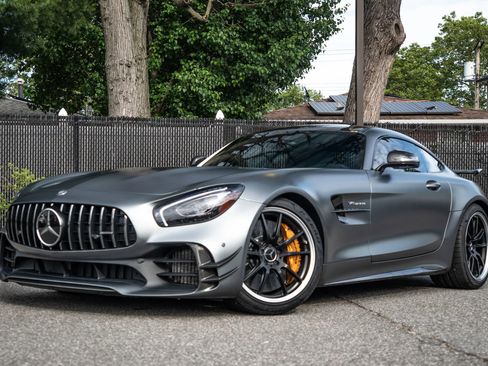 Used 2019 Mercedes-Benz AMG GT R image 7