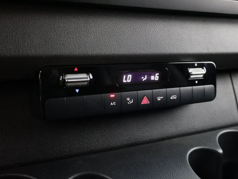 Used 2022 Mercedes-Benz Sprinter 2500 image 15