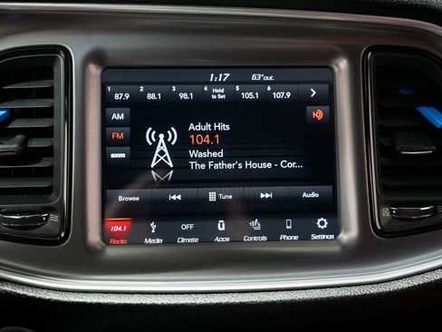 Used 2019 Dodge Challenger R/T Scat Pack w/ Dynamics Package RWD image 16