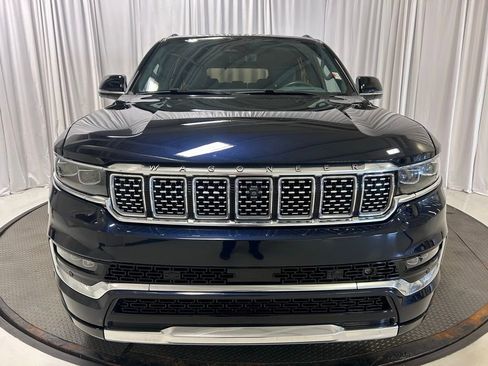 Used 2023 Jeep Grand Wagoneer Series III AWD/4WD image 28