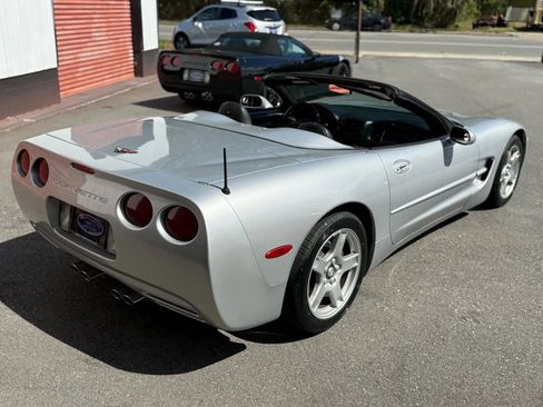 Used 1998 Chevrolet Corvette Convertible w/ Memory Pkg RWD image 37