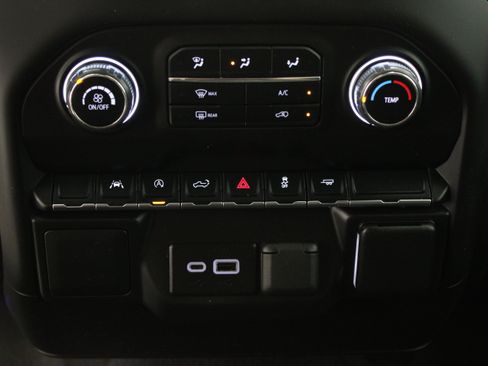 Used 2024 Chevrolet Silverado 1500 Custom RWD image 21