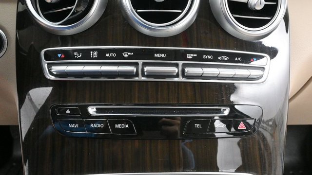 Used 2017 Mercedes-Benz GLC 300 4MATIC Coupe image 27