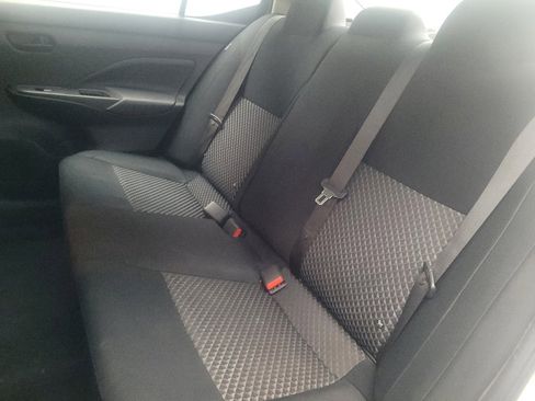 Used 2021 Nissan Versa S FWD image 18