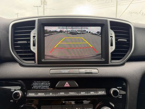 Used 2019 Kia Sportage EX w/ EX Technology Package FWD image 18