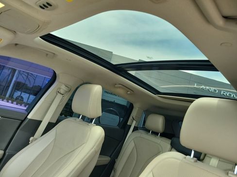 Used 2022 Lincoln Nautilus Reserve FWD image 28