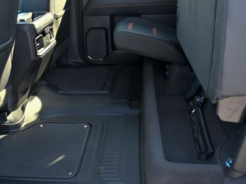 Used 2022 GMC Sierra 1500 AT4 w/ AT4 Premium Package image 49