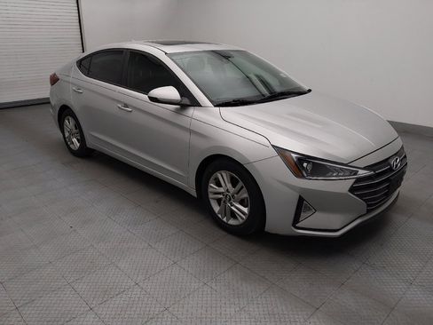 Used 2019 Hyundai Elantra Value Edition FWD image 11