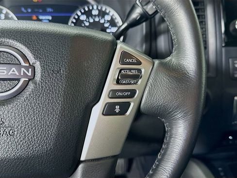 Used 2024 Nissan Titan SV w/ SV Convenience Package image 22