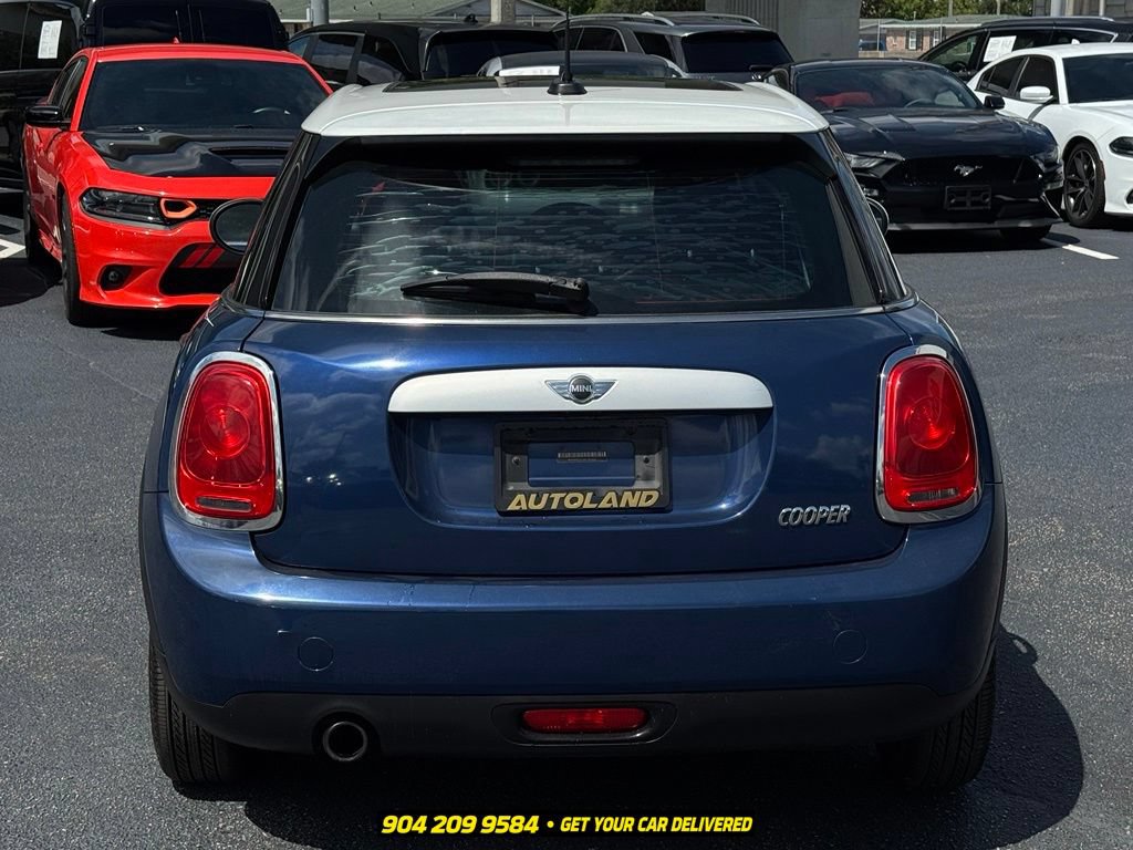 Used 2015 MINI Cooper 4-Door Hardtop FWD image 6