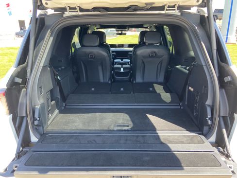 Used 2025 Lincoln Navigator Reserve w/ Jet Appearance Package AWD/4WD image 11